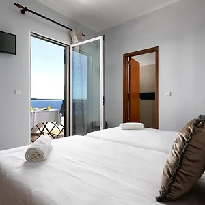 perola-view-inn-suite-com-vista-mar.madeira-islandshotels.com/